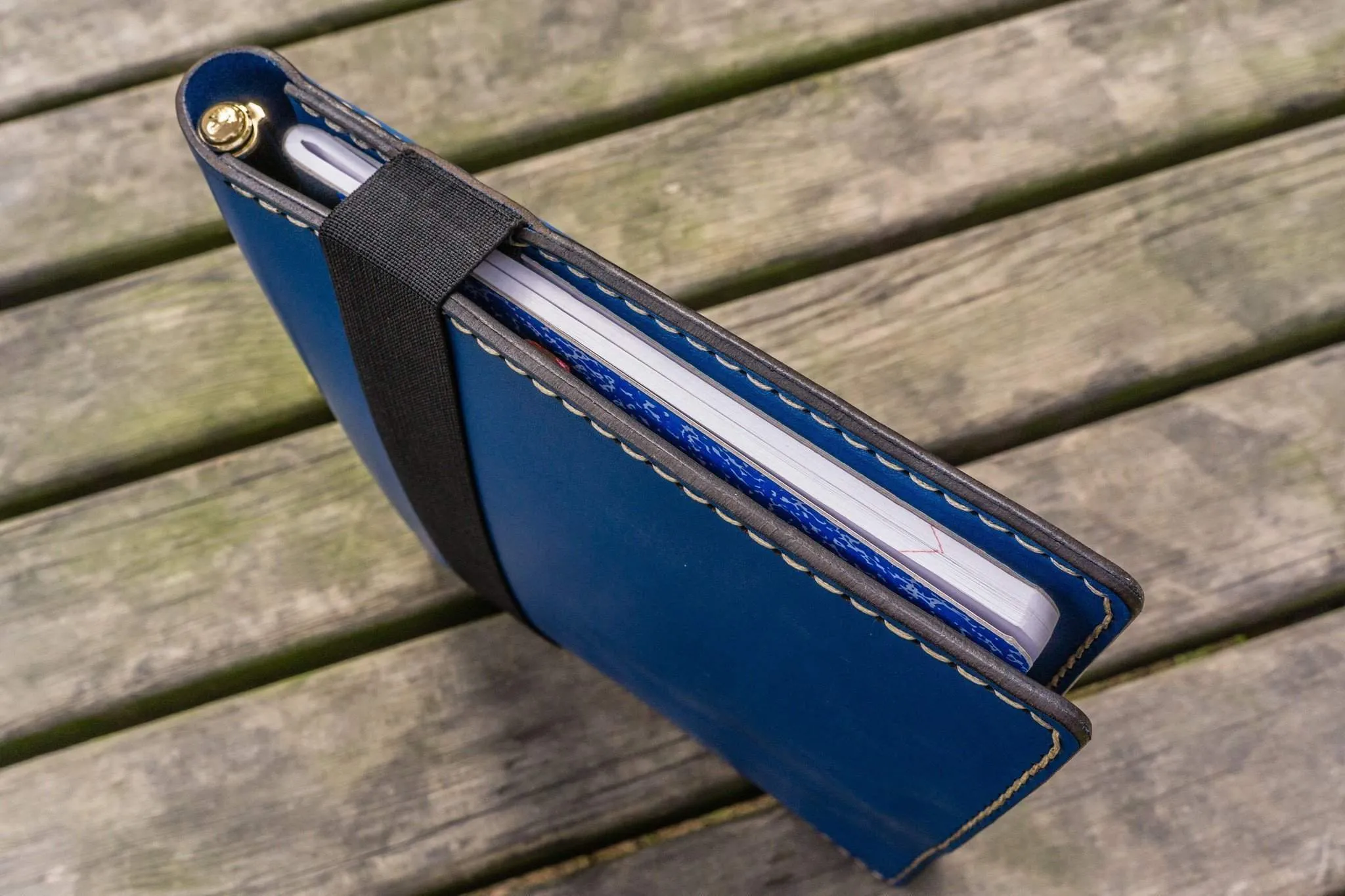 Composition Notebook Cover With iPad Air/Pro Pocket - Blue