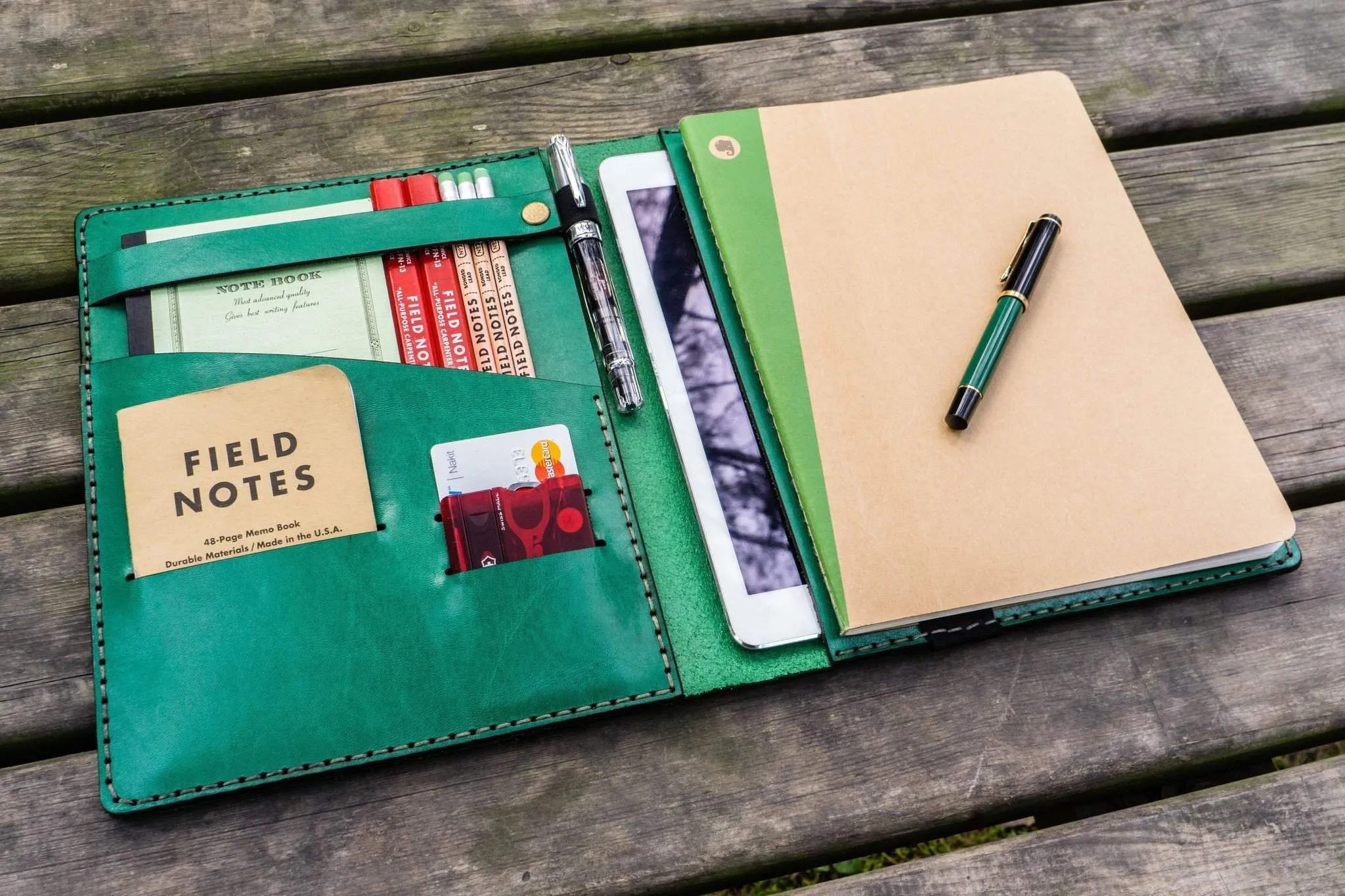iPad Air/Pro & Extra Large Moleskine Cover - Green