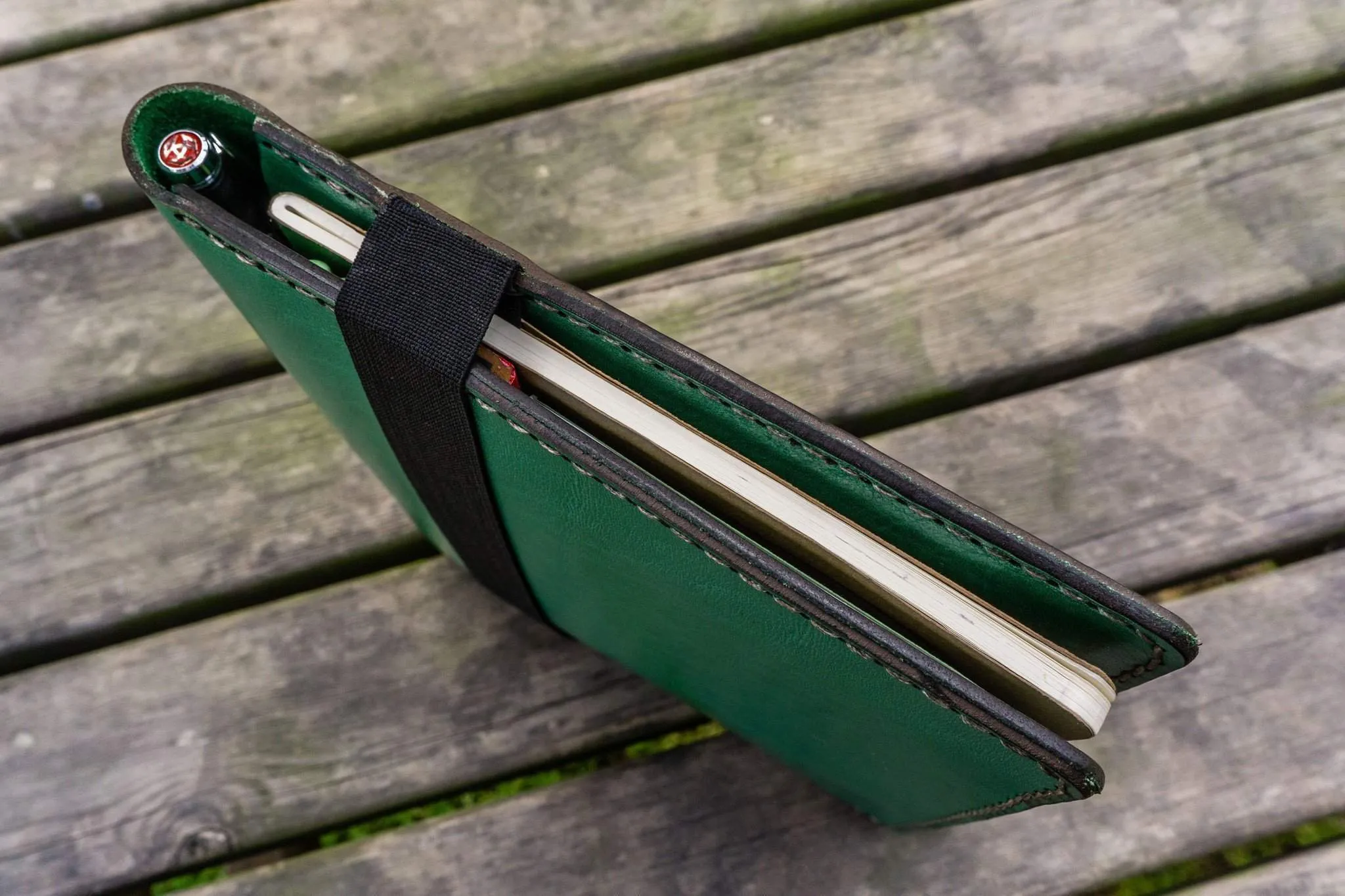iPad Air/Pro & Extra Large Moleskine Cover - Green