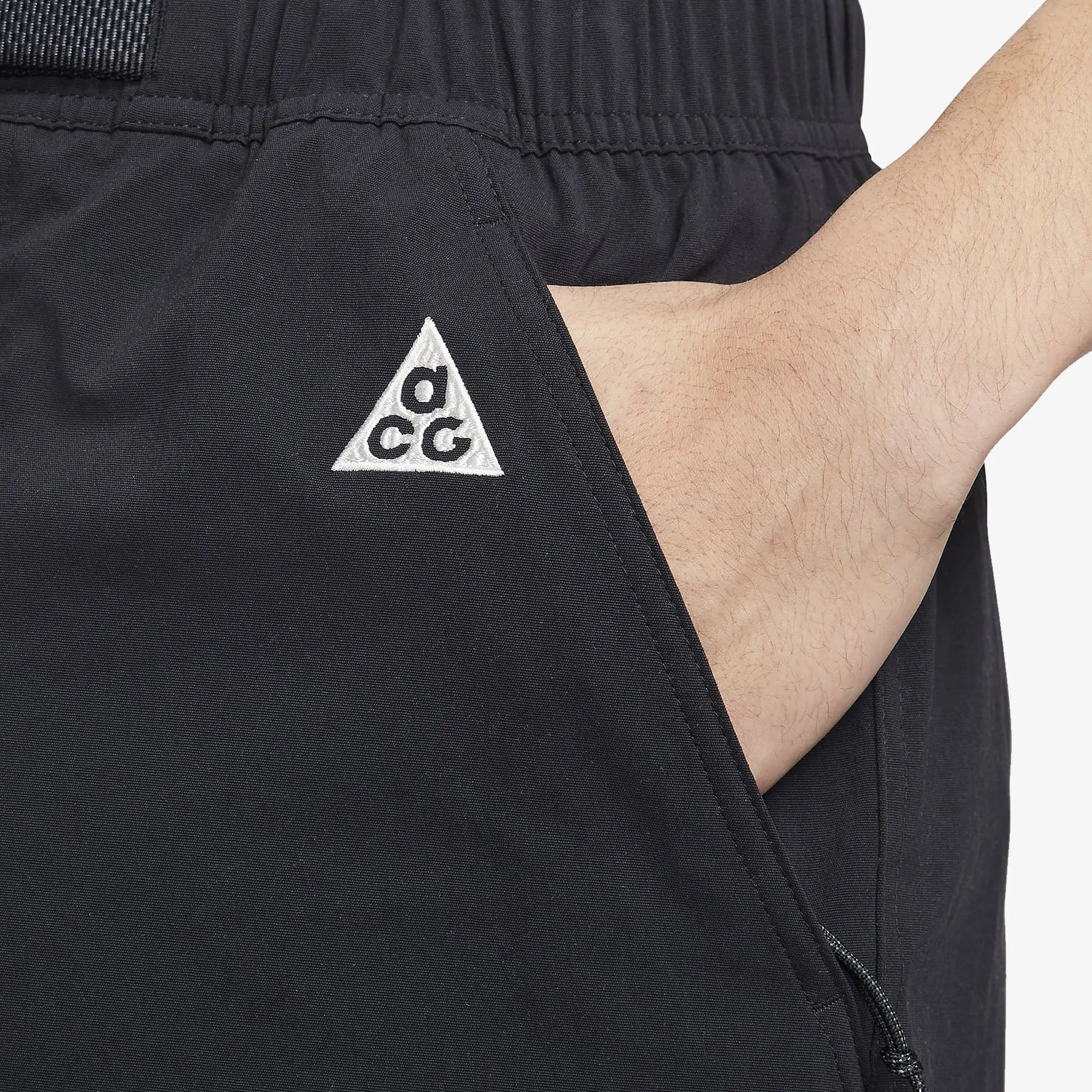 Nike | ACG HIKING SHORTS  { BLACK/ANTHRACITE/SUMMIT WHITE