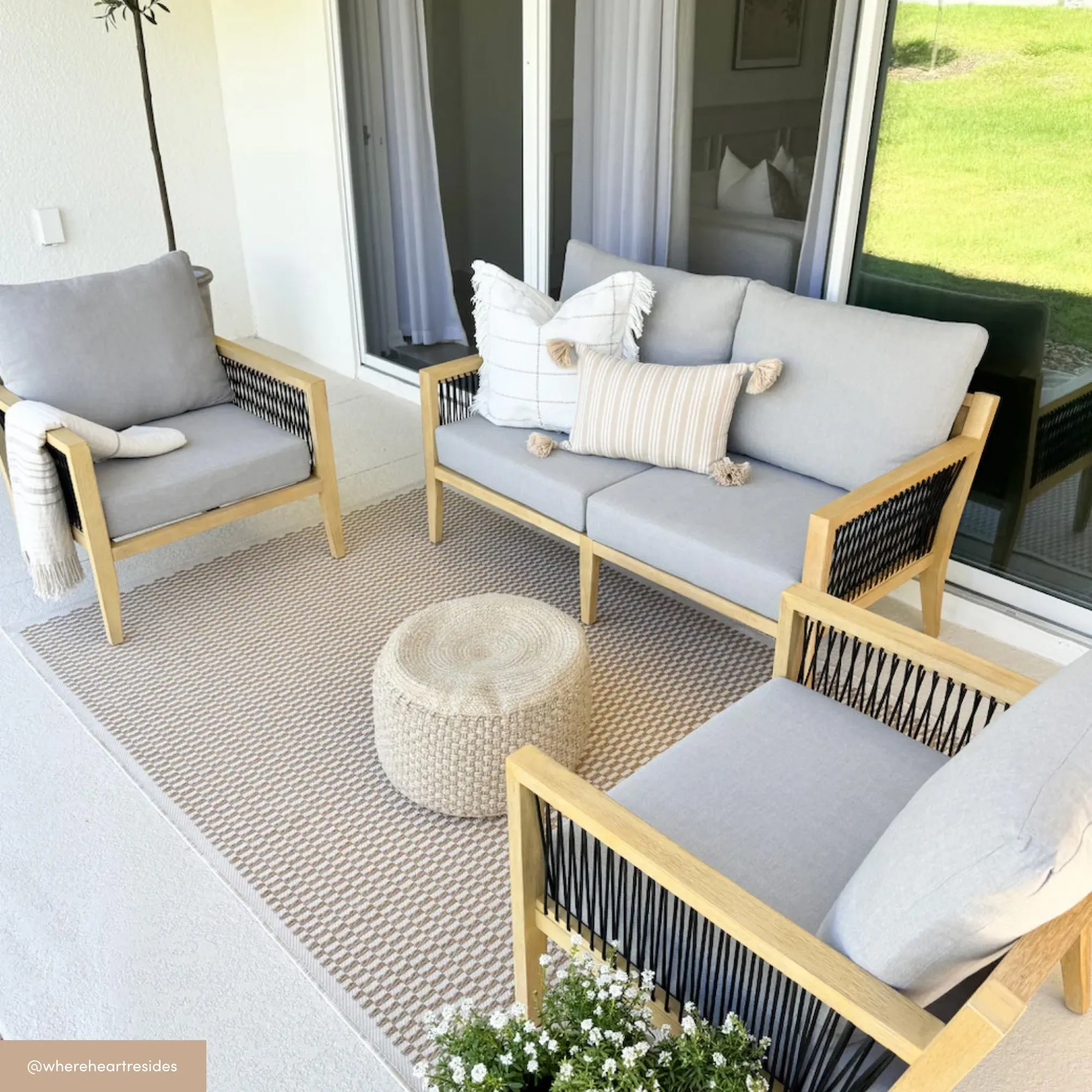 Outdoor Set Patio Couch & 3 Arm Chairs