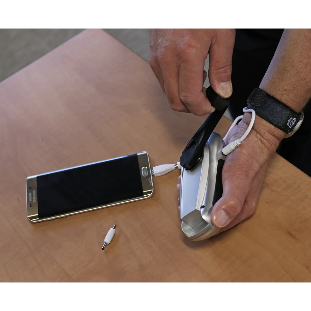 Wind-Up Torch 3 LED Rechargeable